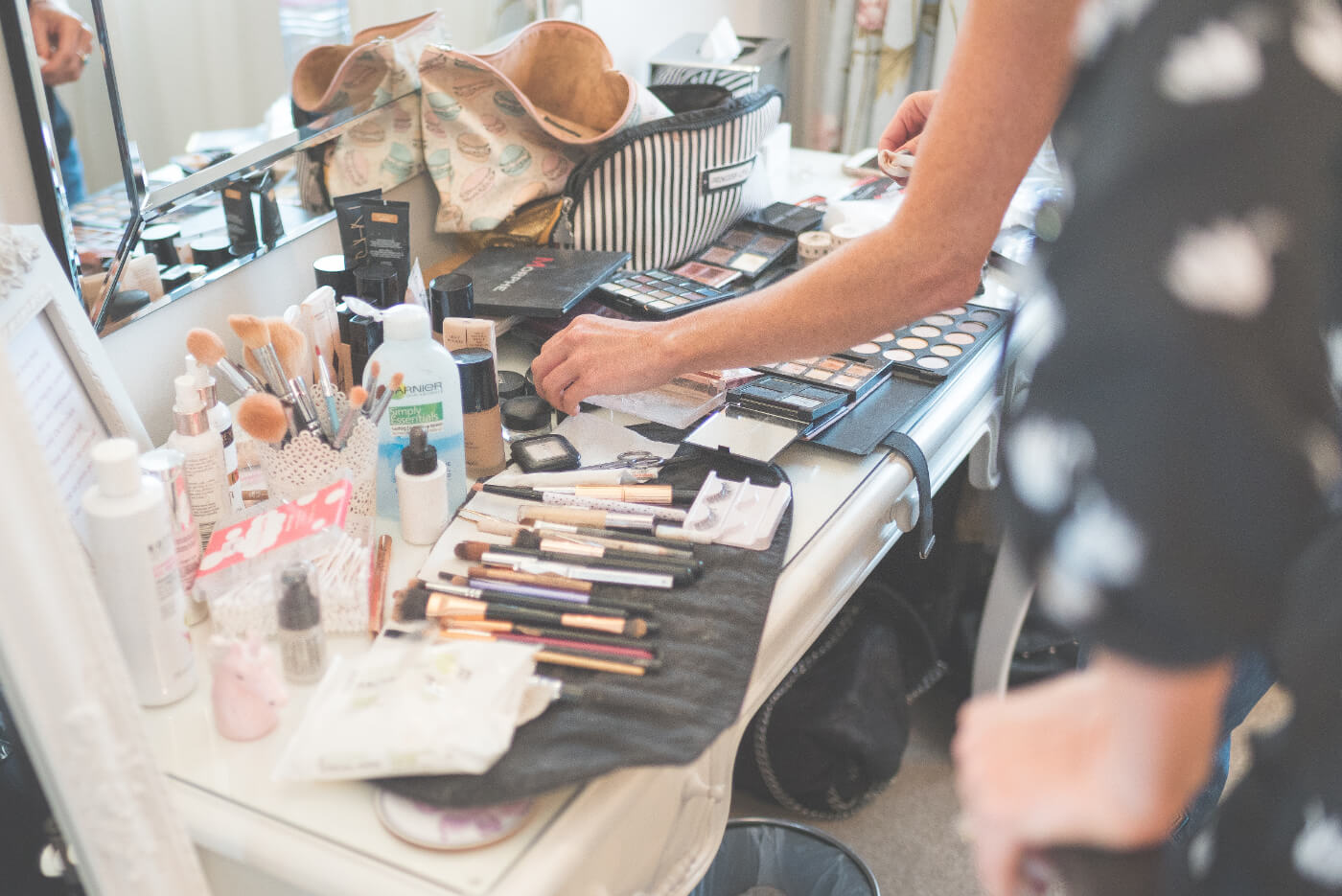 Sandhole Oak Barn wedding photography by Tom Green, North West wedding photographer