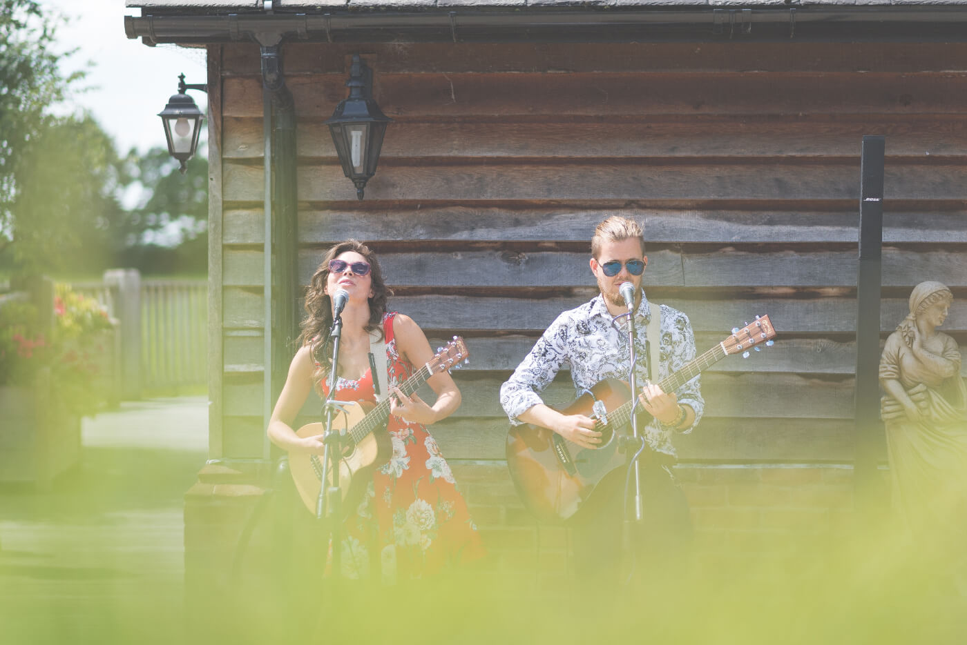 Sandhole Oak Barn wedding photography by Tom Green, North West wedding photographer