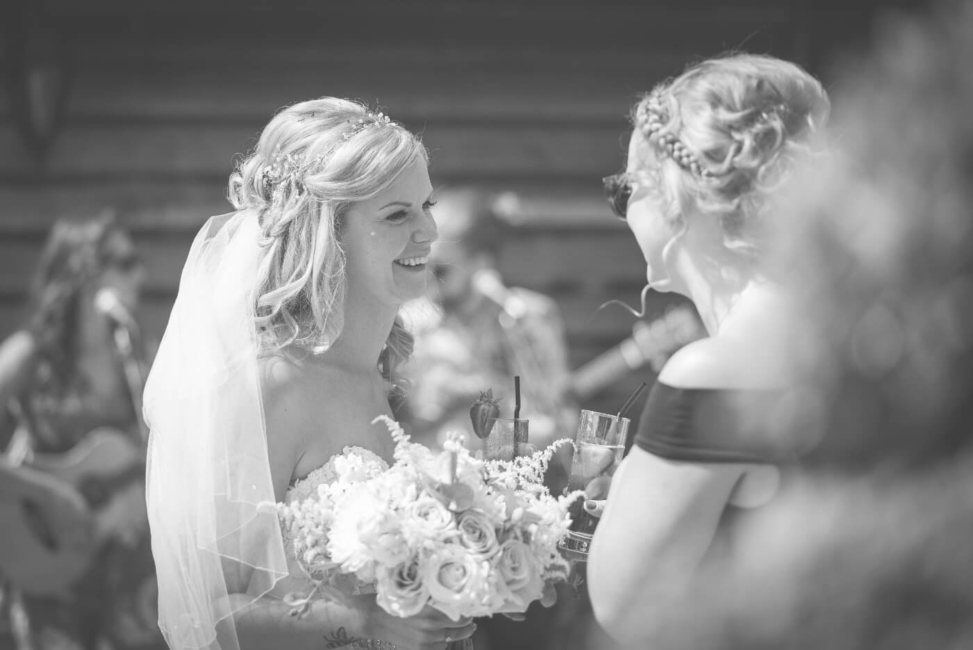 Sandhole Oak Barn wedding photography by Tom Green, North West wedding photographer