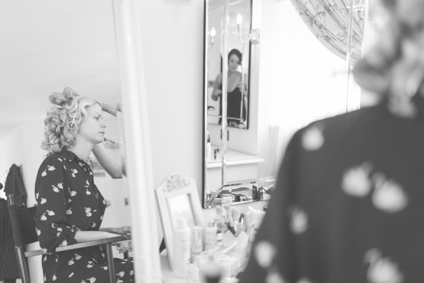 Sandhole Oak Barn wedding photography by Tom Green, North West wedding photographer