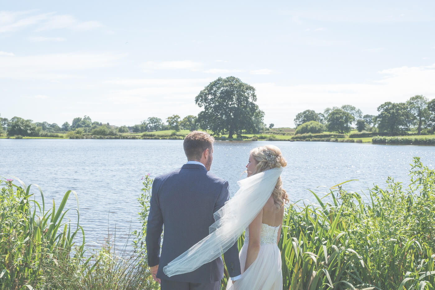 Sandhole Oak Barn wedding photography by Tom Green, North West wedding photographer
