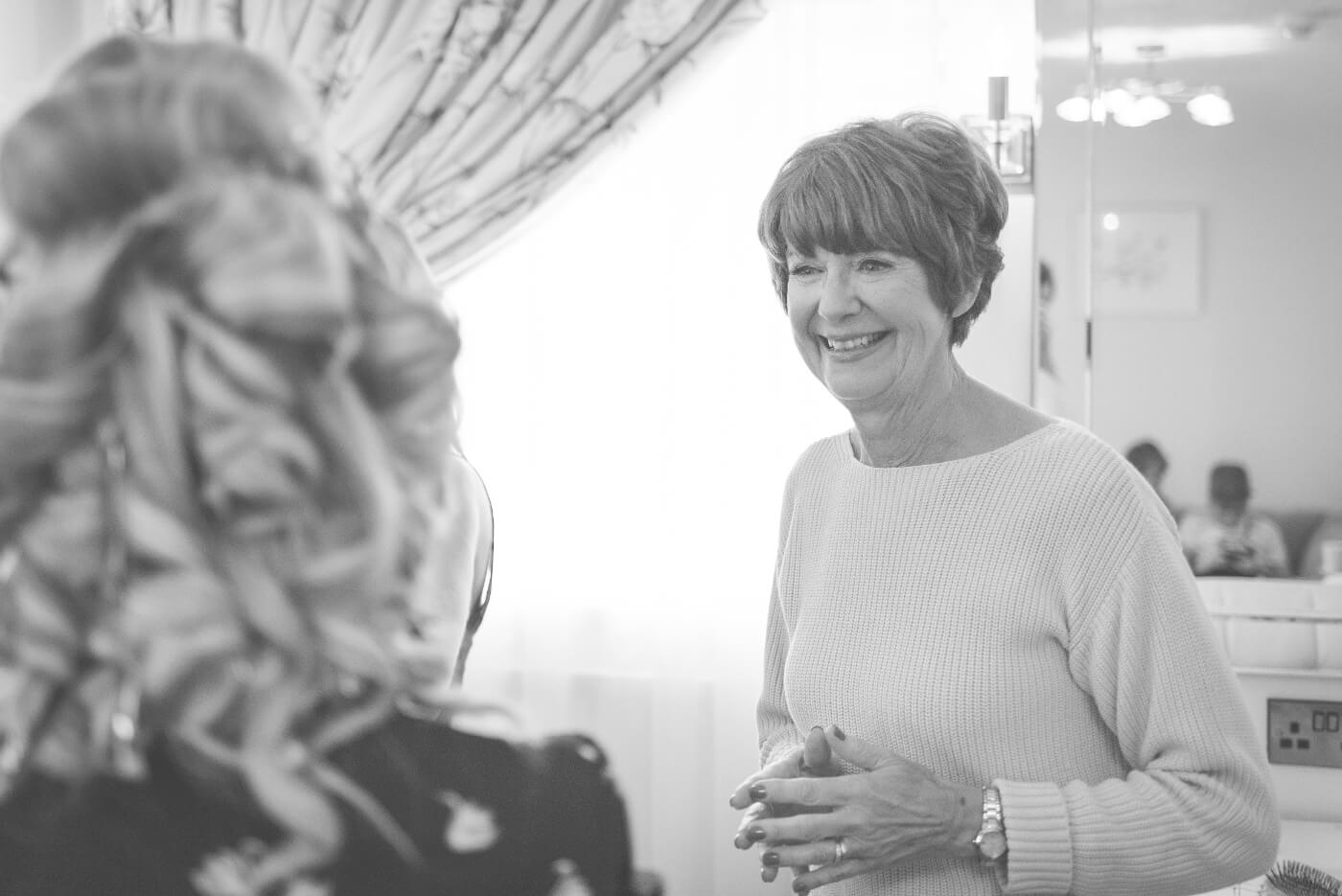 Sandhole Oak Barn wedding photography by Tom Green, North West wedding photographer