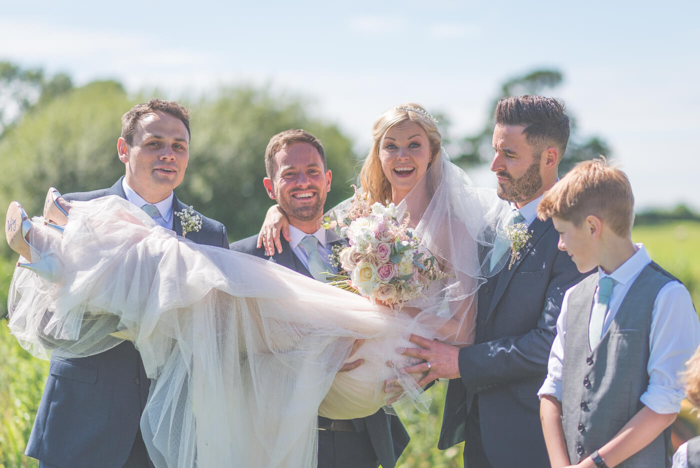 Sandhole Oak Barn wedding photography by Tom Green, North West wedding photographer