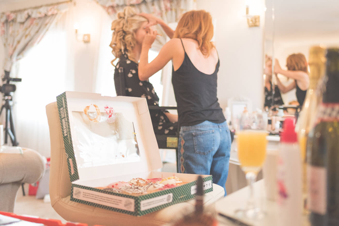 Sandhole Oak Barn wedding photography by Tom Green, North West wedding photographer