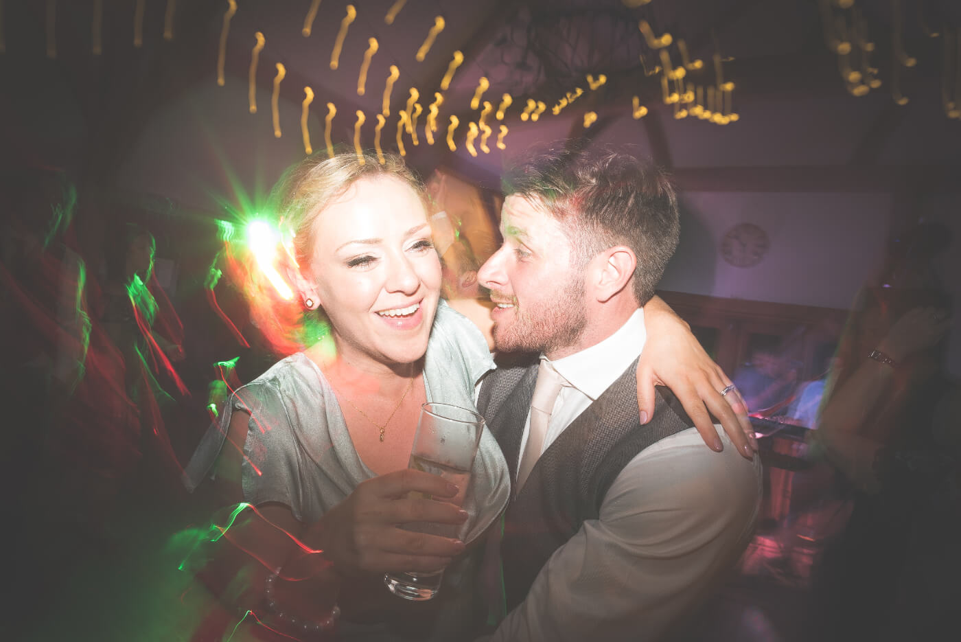 Sandhole Oak Barn wedding photography by Tom Green, North West wedding photographer