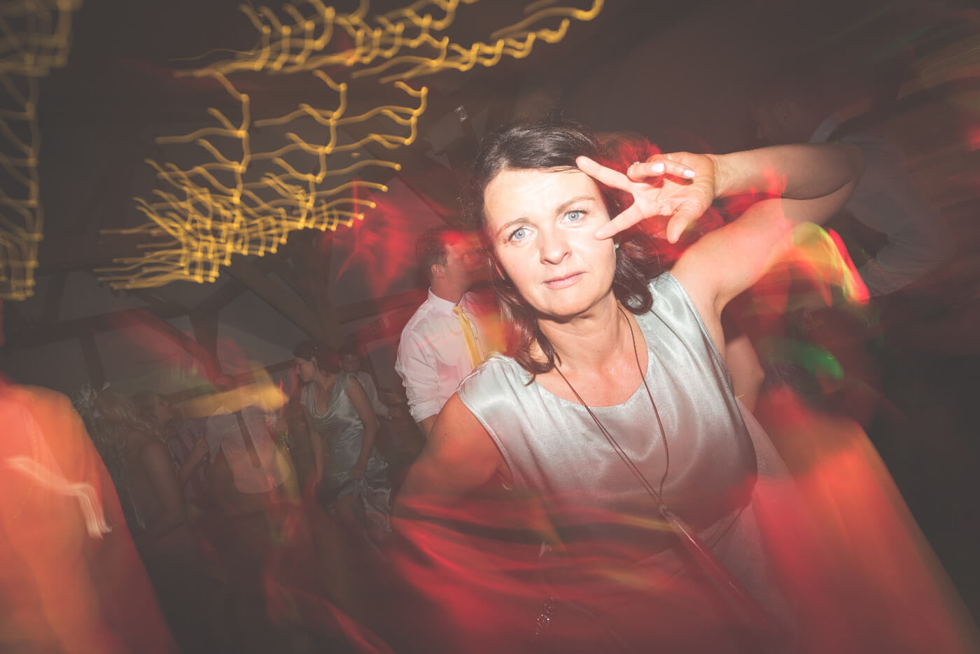 Sandhole Oak Barn wedding photography by Tom Green, North West wedding photographer