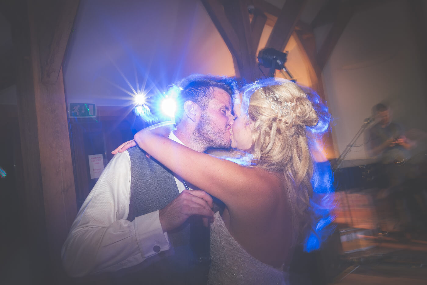 Sandhole Oak Barn wedding photography by Tom Green, North West wedding photographer