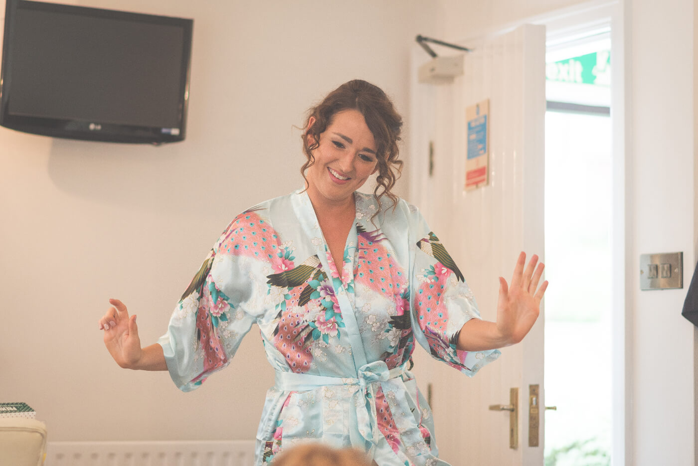 Sandhole Oak Barn wedding photography by Tom Green, North West wedding photographer