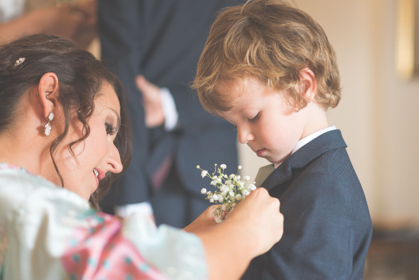 Sandhole Oak Barn wedding photography by Tom Green, North West wedding photographer