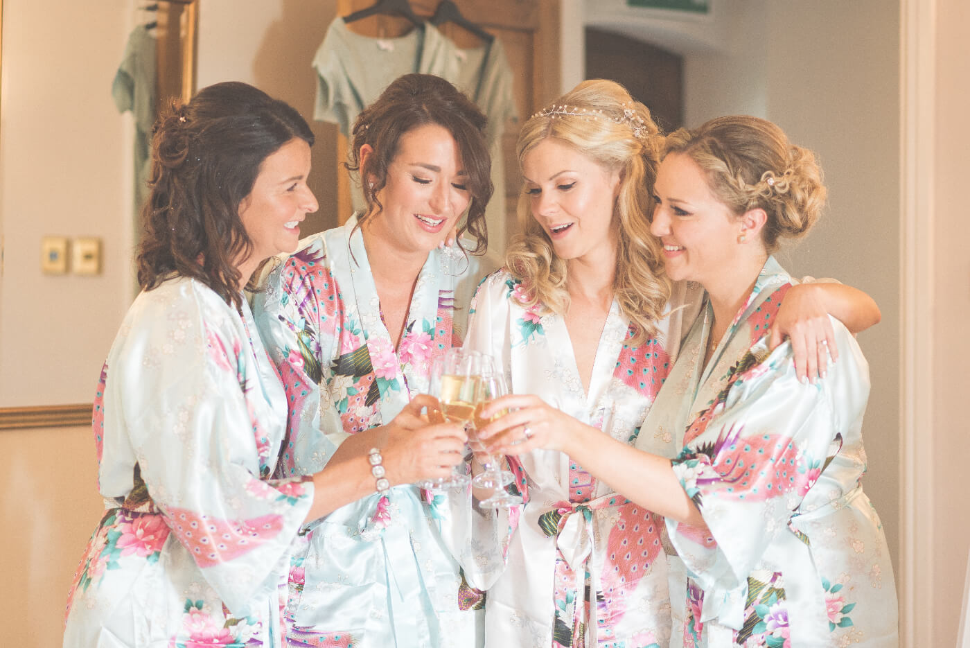 Sandhole Oak Barn wedding photography by Tom Green, North West wedding photographer