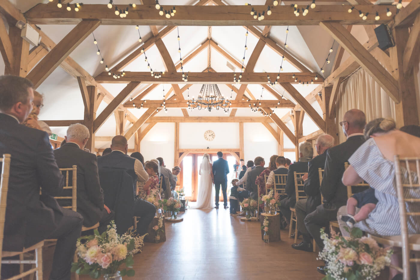 Sandhole Oak Barn wedding photography by Tom Green, North West wedding photographer