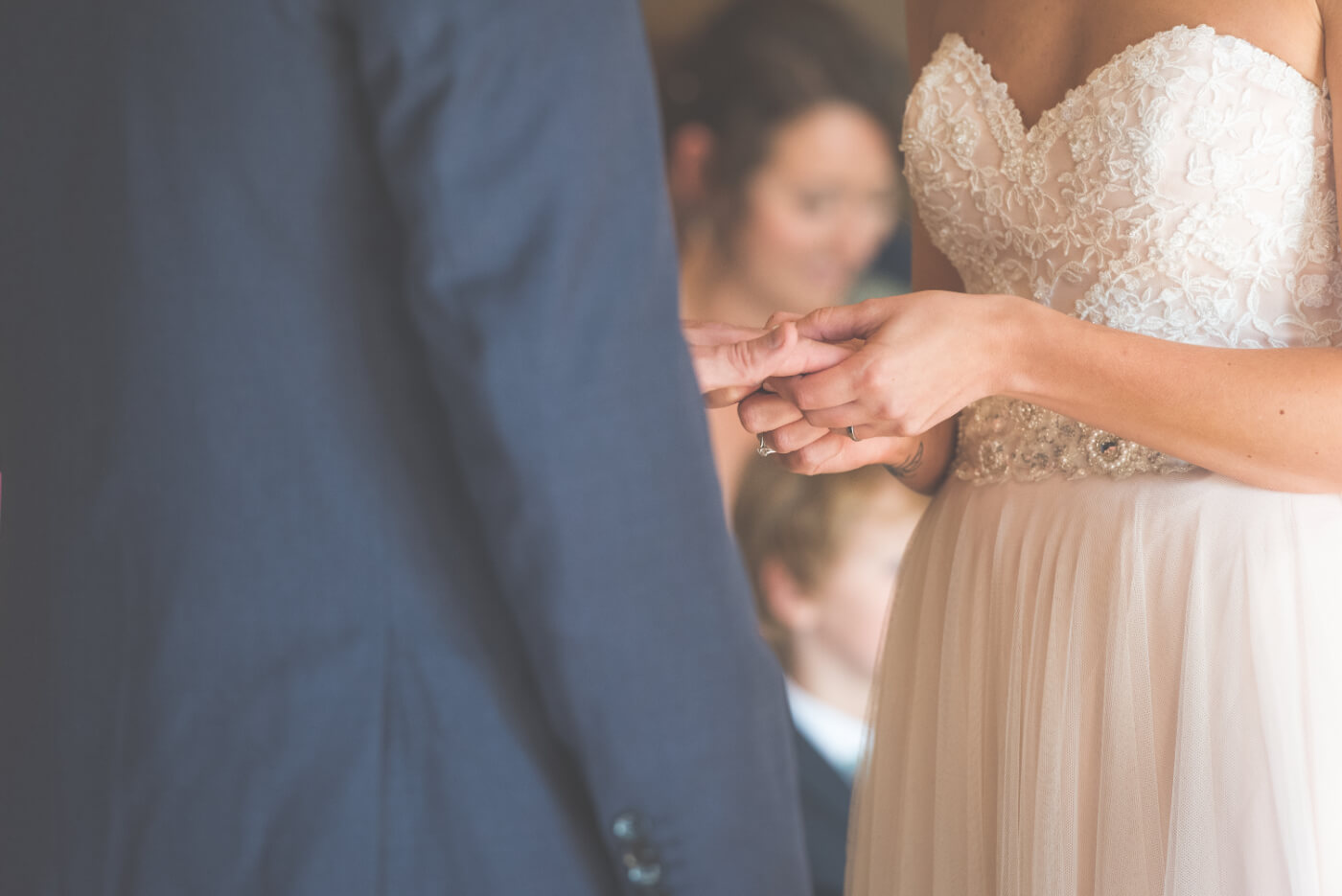 Sandhole Oak Barn wedding photography by Tom Green, North West wedding photographer